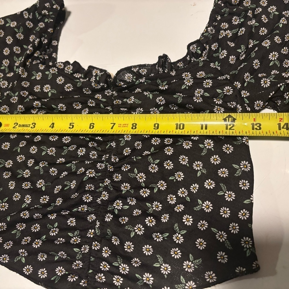 Liberty Love Front Tie Crop Top - Picture 4 of 4